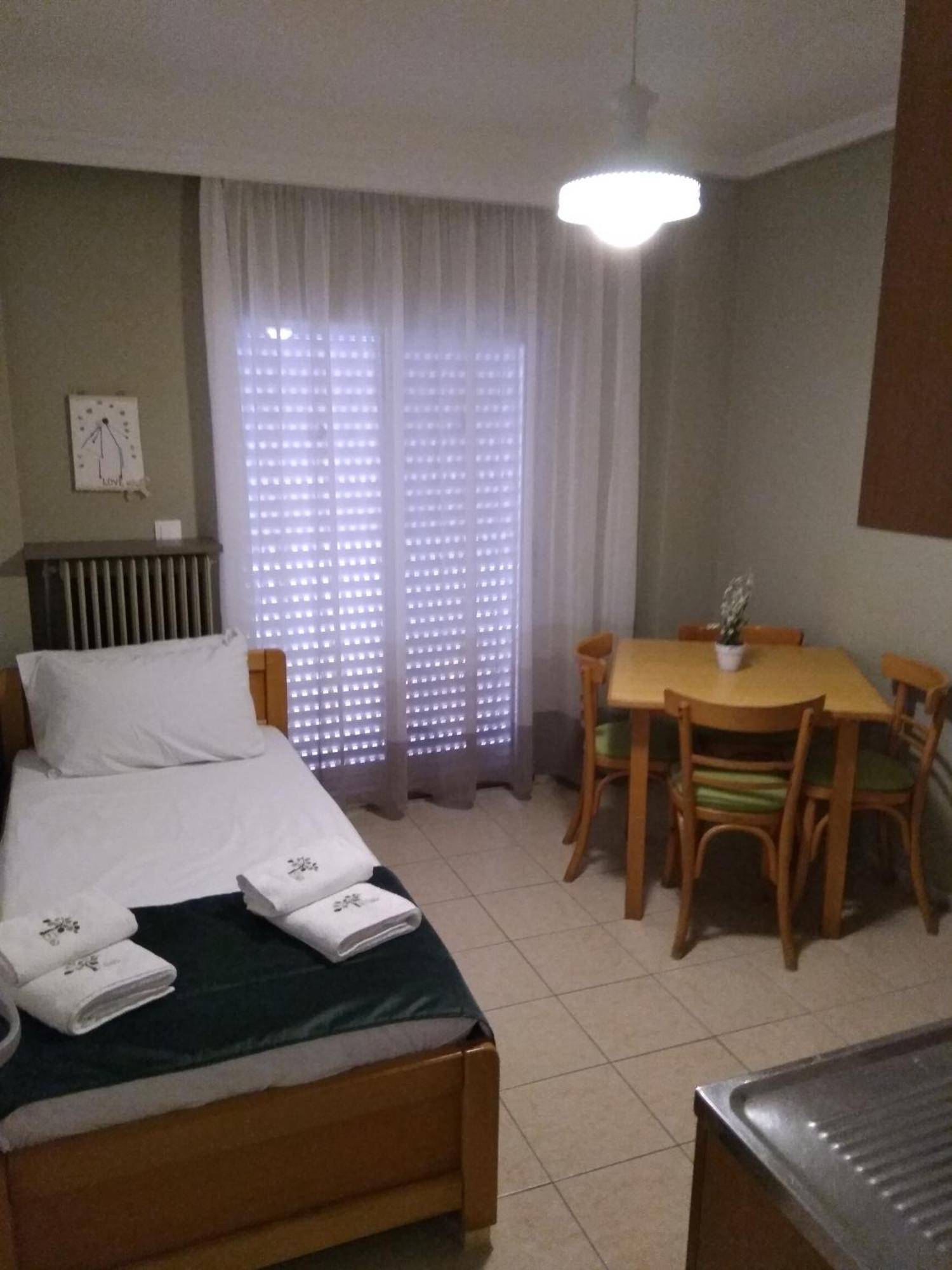 Family-Elia Apartment Paralia Dionysiou Bilik gambar